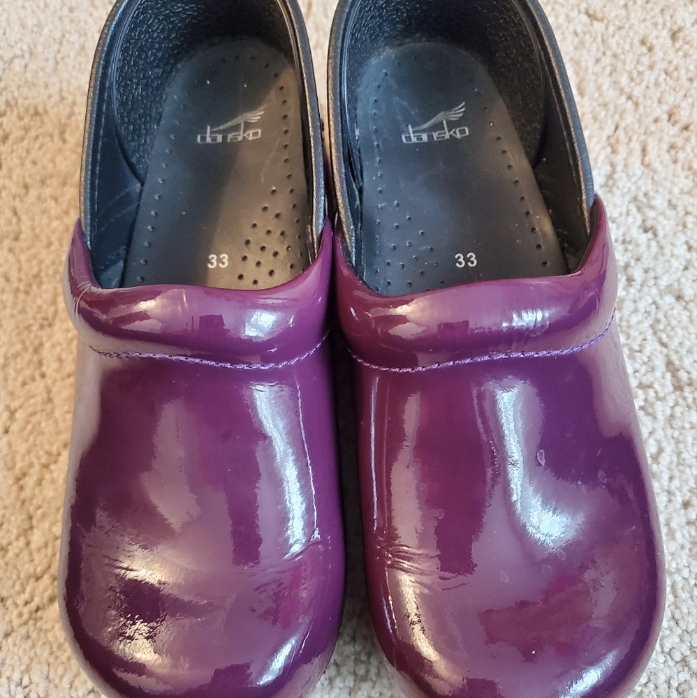 Girls Purple Patent Dansk Clogs size 33